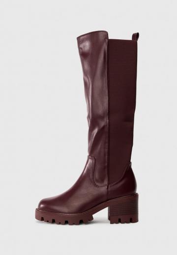 Высокие сапоги