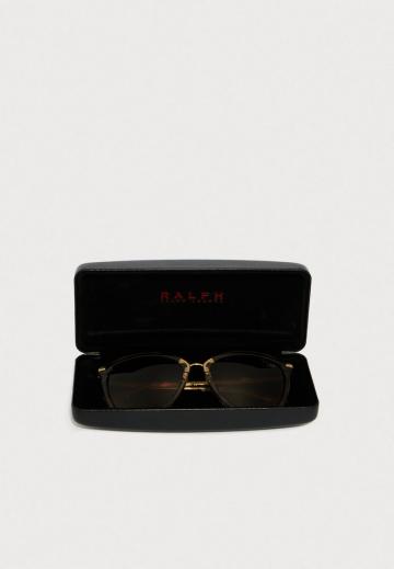 Солнечные очки