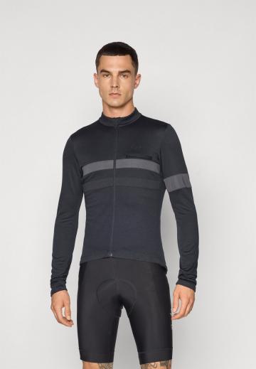 Спортивная форма