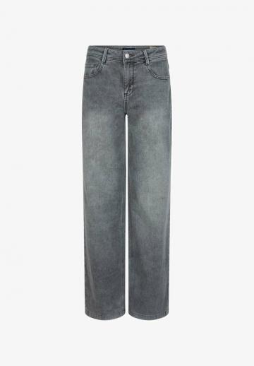 Свободные джинсы