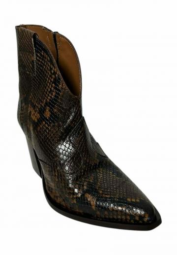 Ковбойские сапоги