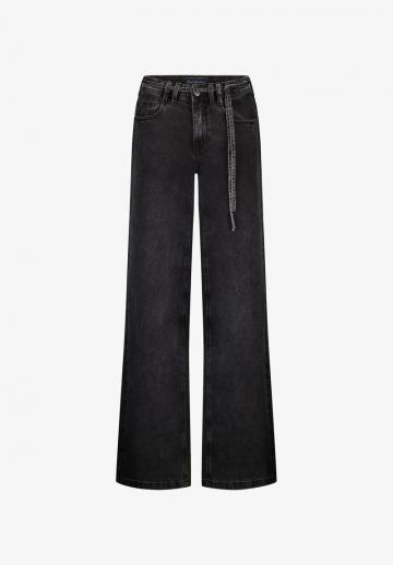 Клешеные джинсы