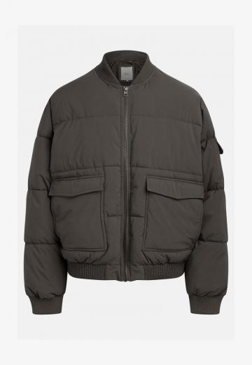 Зимняя куртка