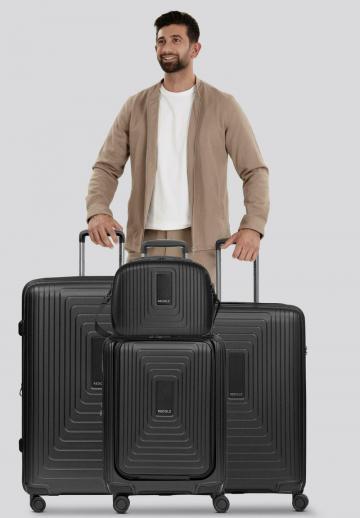 Набор чемоданов