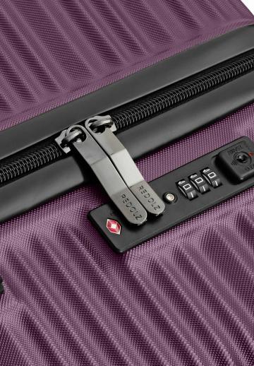 Набор чемоданов