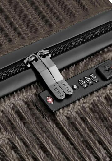 Набор чемоданов