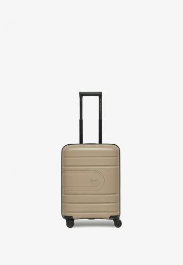 Чемодан на колесах