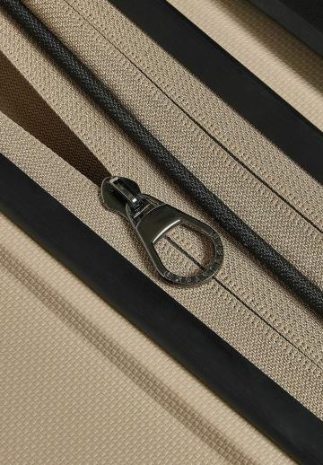 Чемодан на колесах