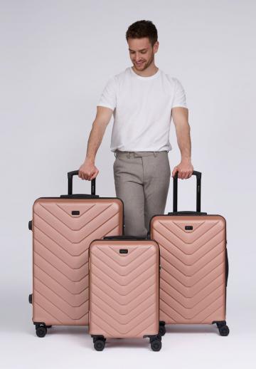 Набор чемоданов