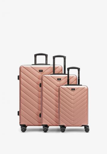 Набор чемоданов