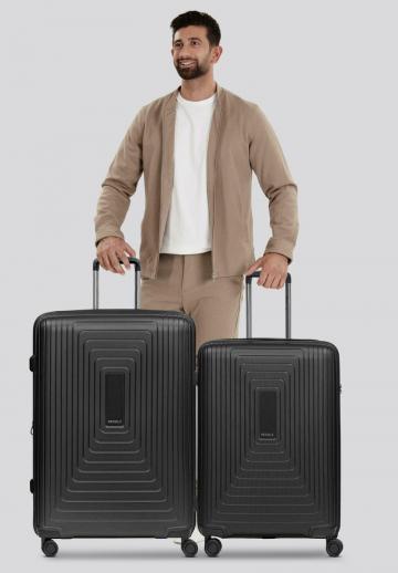 Набор чемоданов