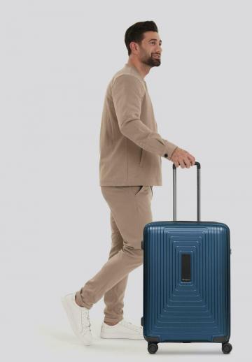 Чемодан на колесах