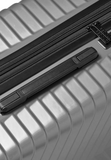 Чемодан на колесах