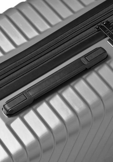 Чемодан на колесах