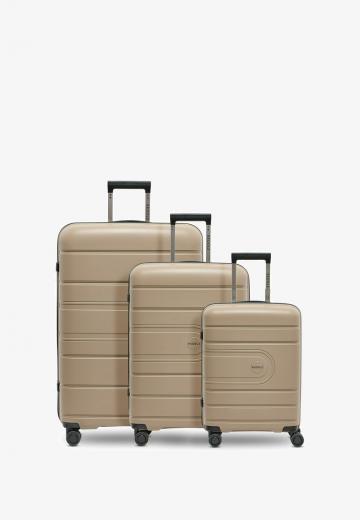 Набор чемоданов