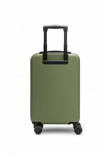 Чемодан на колесах