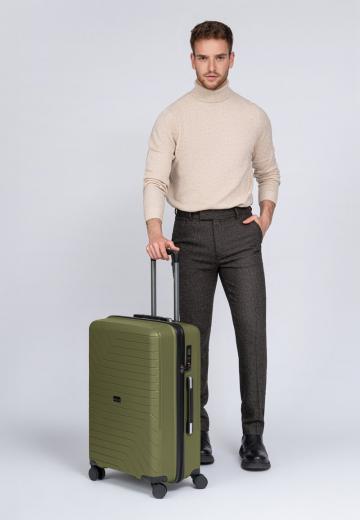 Чемодан на колесах