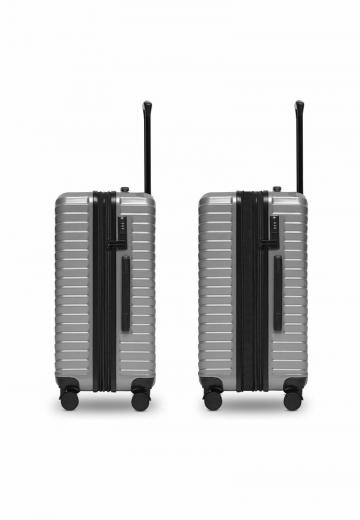 Чемодан на колесах