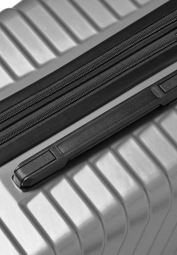 Чемодан на колесах