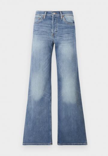 Джинсы бойфренда