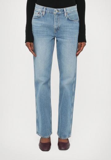 Джинсы бойфренда