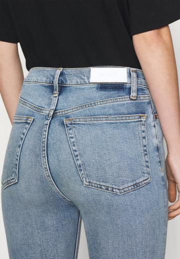 Короткие джинсы