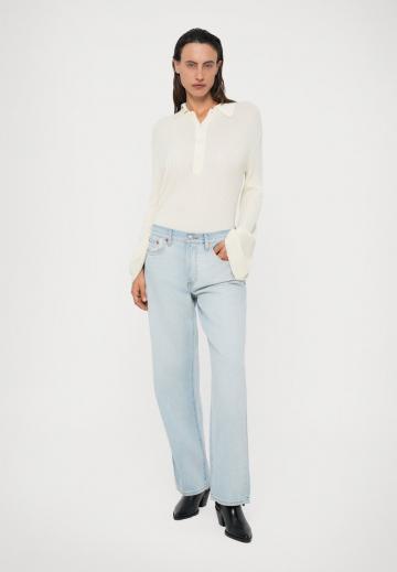 Джинсы бойфренда