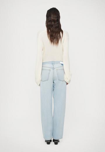 Джинсы бойфренда