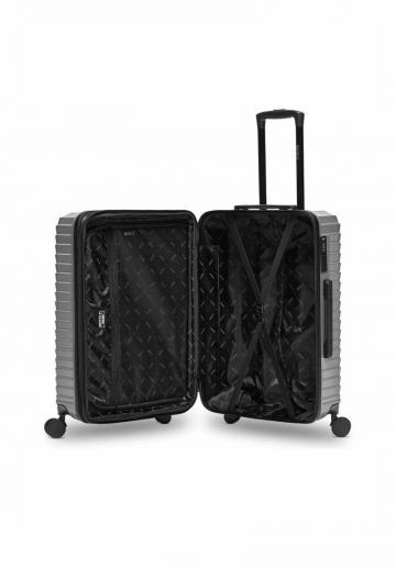 Чемодан на колесах