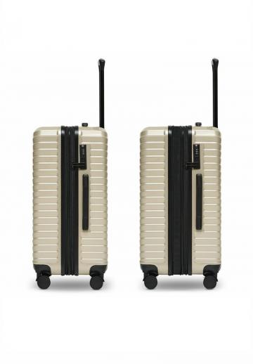 Чемодан на колесах