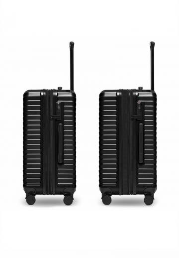 Чемодан на колесах