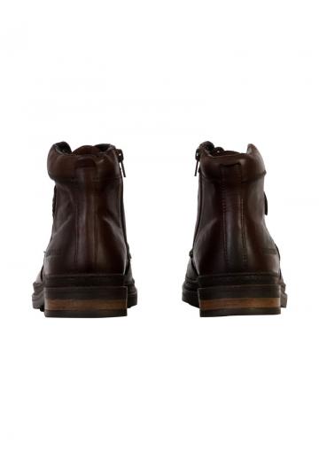 Ботинки на шнуровке