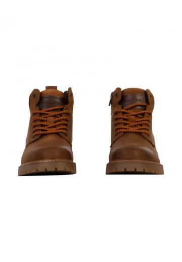 Ботинки на шнуровке