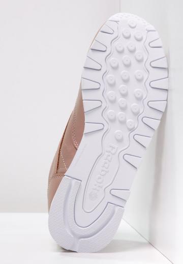 Гандбольные кроссовки