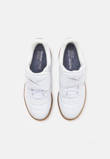 Гандбольные кроссовки