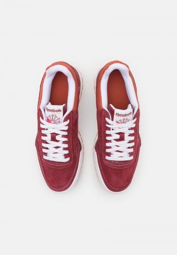 Гандбольные кроссовки