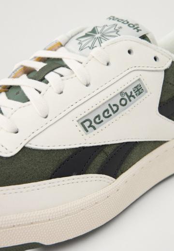 Гандбольные кроссовки