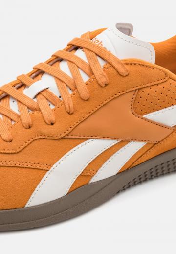 Гандбольные кроссовки