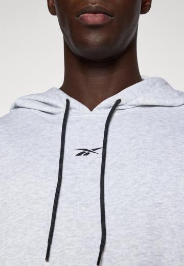 Спортивная кофта