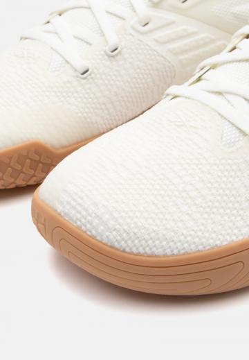 Тренировочные кроссовки