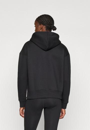 Спортивная толстовка