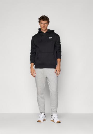 Спортивная кофта