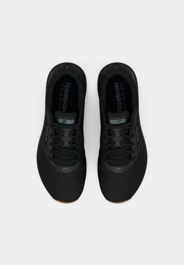 Тренировочные кроссовки