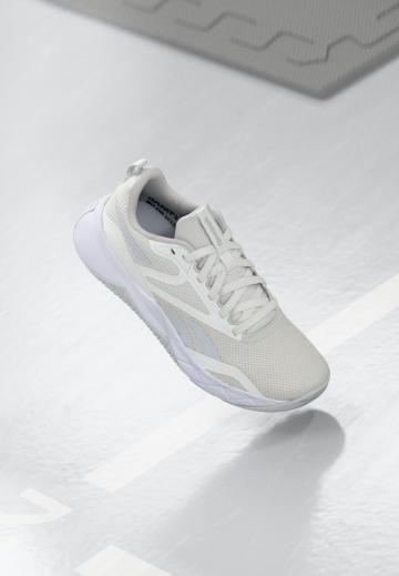 Тренировочные кроссовки