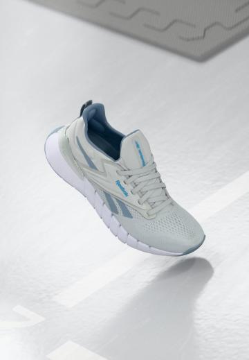 Тренировочные кроссовки