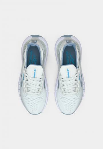 Тренировочные кроссовки