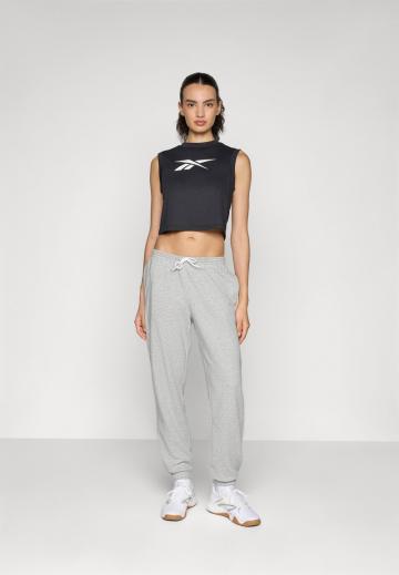 Спортивный топ