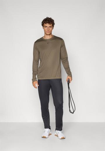 Спортивная майка