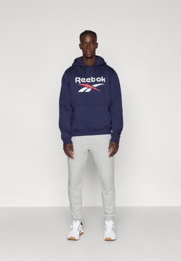 Спортивная кофта