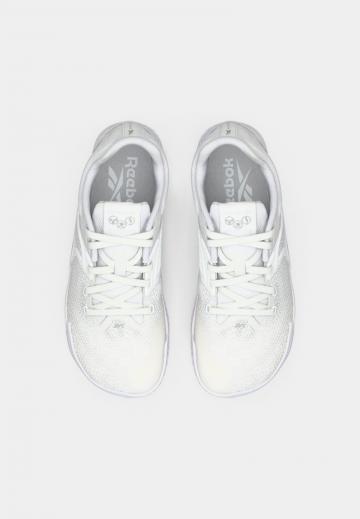 Тренировочные кроссовки